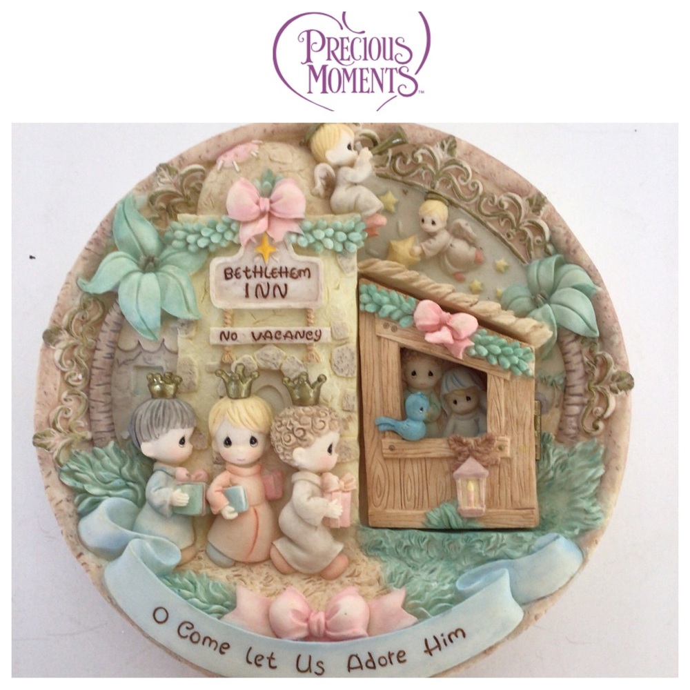 PRECIOUS MOMENTS NATIVITY 3D COLLECTORS PLATE